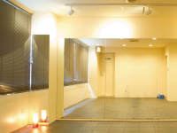 溶岩盤yoga studio SiMPLE